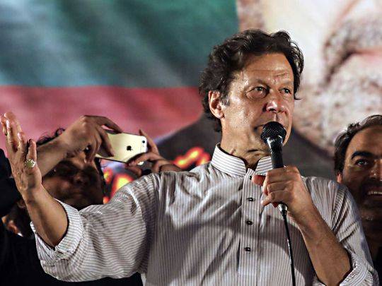 استعفے، دھرنا، اسمبلیوں میں واپسی، عمران خان کے پاس سرپرائز دینے کیلیے کیا کچھ ہے ؟