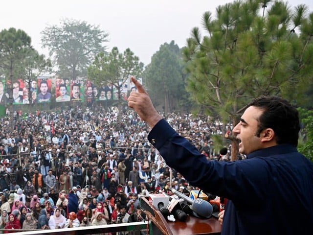 اگر وہ سمجھتے ہیں کہ زبردستی کسی کو وزیر اعظم بنائیں گے تو یہ ان کی بھول ہے، بلاول