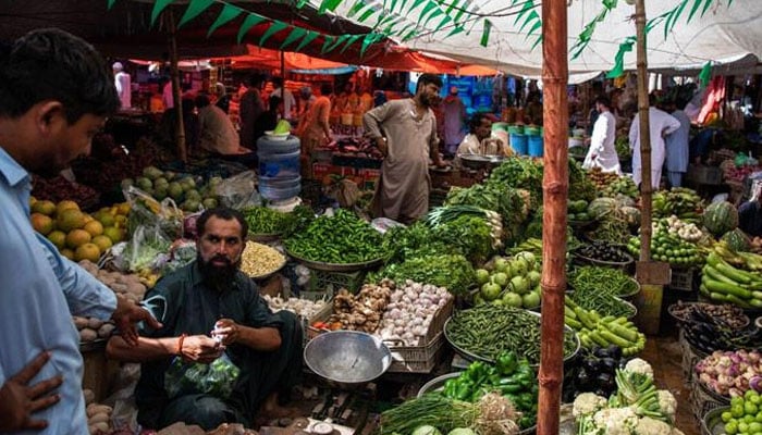 ملک میں مہنگائی کی مجموعی شرح 42 فیصد سے زائد ریکارڈ